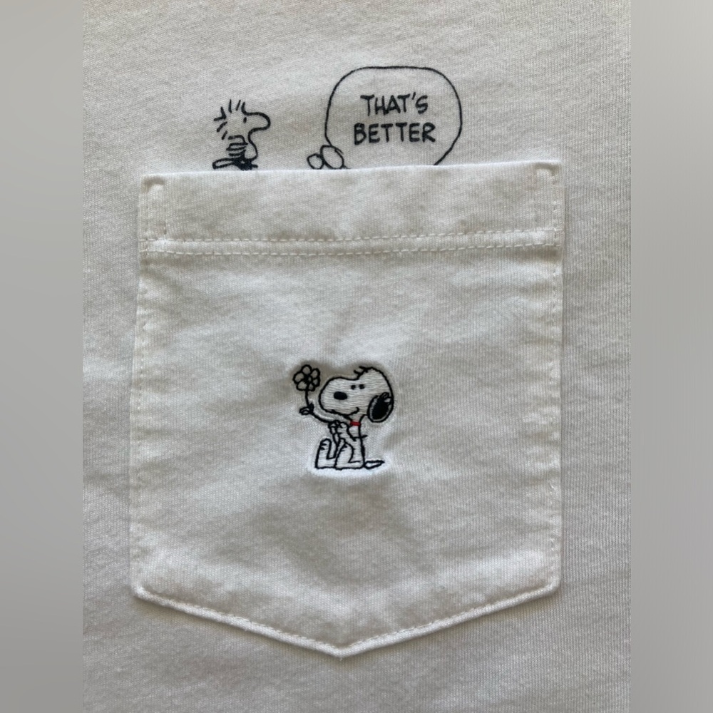 White UNIQLO UT X PEANUTS Snoopy and Woodstock T-Shirt with Pocket - Kid…